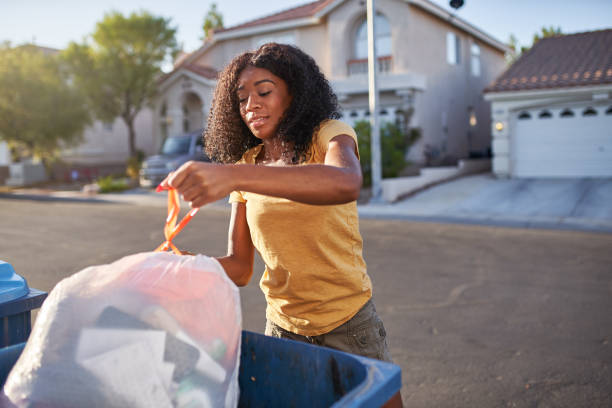 Best Junk Hauling Services  in Pis, AR